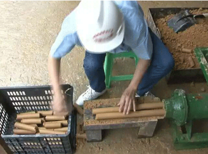 矿用炮泥机：现代爆破安全与效率的守护者